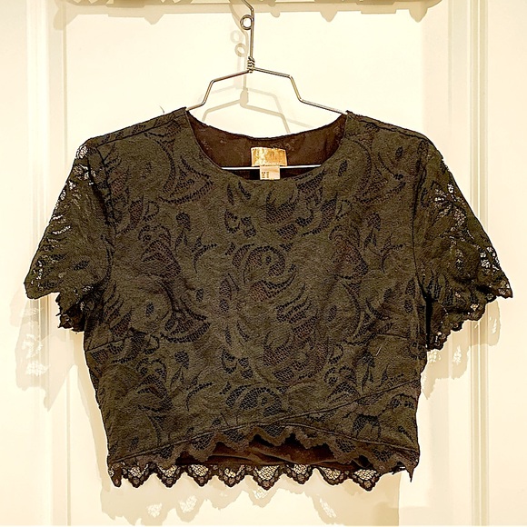 H&M black lace crop top T - Picture 1 of 3